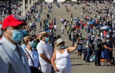 Milhares de emigrantes esperados no encerramento da peregrinação de agosto em Fátima - TVI