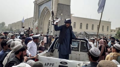 Afeganistão: presidente abandonou o país. Talibãs querem o poder e entram em Cabul - TVI