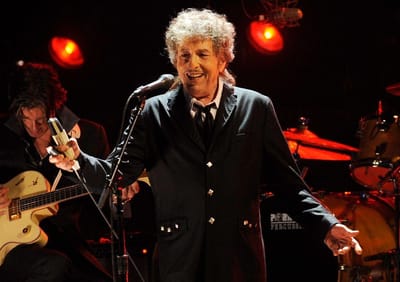 Bob Dylan acusado de abuso sexual de menor de 12 anos - TVI