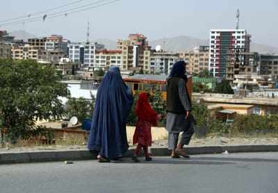 Existem 840 famílias portuguesas disponíveis para acolher afegãos - TVI