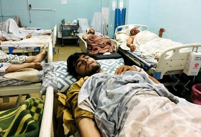 Mais de 100 mortos e pelo menos 150 feridos no ataque terrorista junto ao aeroporto de Cabul - TVI