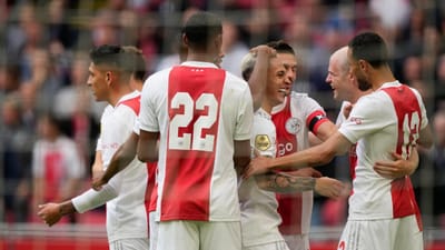 O arrepiante vídeo do Ajax antes de defrontar o Sporting - TVI
