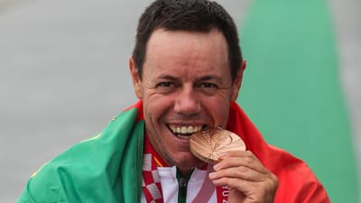 Paralímpicos: canoísta Norberto Mourão conquista bronze nos 200 metros - TVI