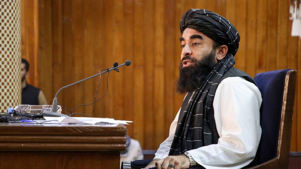Conferência de imprensa de Zabihullah Mujahid, porta-voz dos talibãs