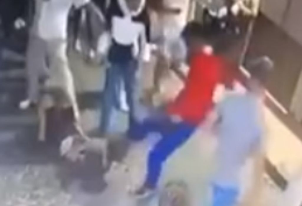 Homem inconsciente após ser espancado no Bairro Alto em Lisboa