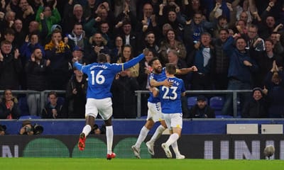 VÍDEO: Townsend marca golaço e Everton bate Burnley com reviravolta - TVI