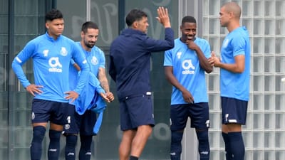 FC Porto começa preparação para o Milan sem Uribe e Luis Díaz - TVI