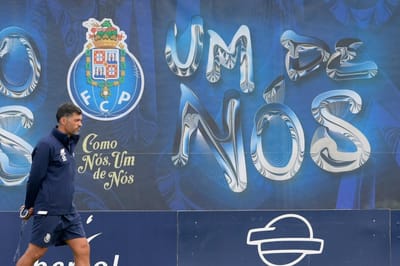 FC Porto: Otávio em tratamento e ginásio no arranque da operação Sintrense - TVI