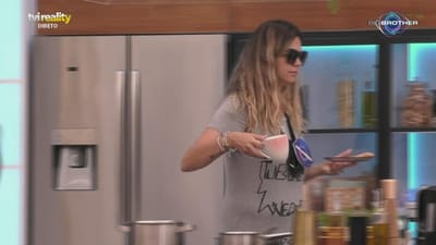 Ana Barbosa é ignorada pelos colegas - Big Brother