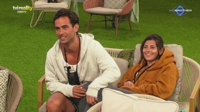 Ricardo dá mimos a Joana - Big Brother