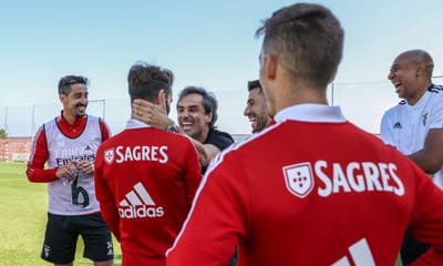 FOTOS E VÍDEO: Jonas voltou ao Benfica (mas só por umas horas) - TVI