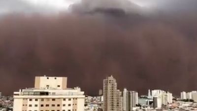 Tempestade de areia intensa assusta moradores de São Paulo - TVI