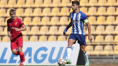 Youth League: FC Porto desperdiça vantagem e empata com o Liverpool - TVI