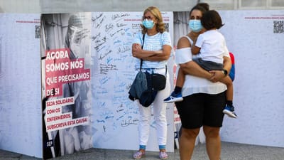 Mães enfermeiras manifestam-se contra discriminação na carreira - TVI