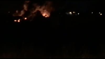 Incêndio de grandes dimensões consome fábrica no Seixal e deixa cinco bombeiros feridos - TVI