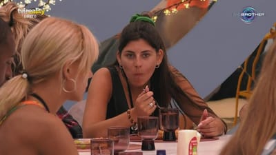 Joana sobre suposto beijo: «Começaram a dizer que é jogo?» - Big Brother