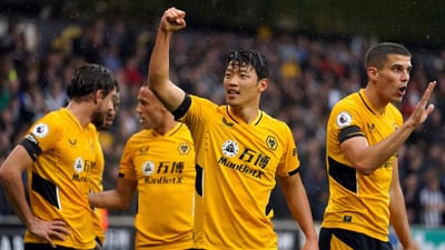 OFICIAL: Wolverhampton garante Hwang Hee-chan em definitivo - TVI