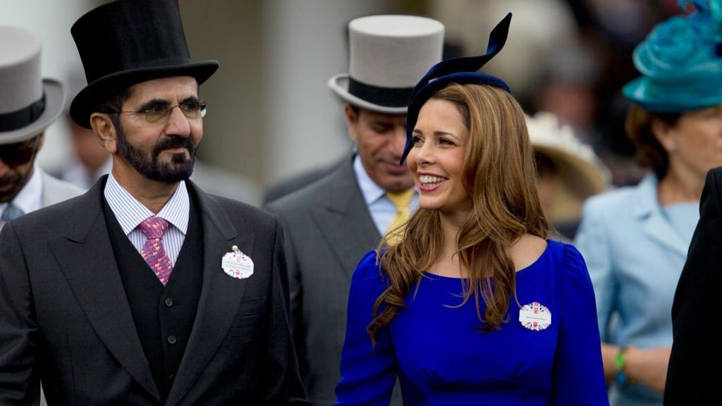 O sheikh Mohammed Al Maktoum com a mulher, a princesa Haya da Jordânia, em 2012