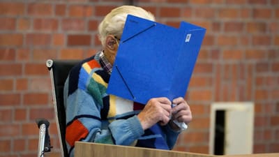Homem de 100 anos é julgado por suspeita de 3.518 homicídios em campo de concentração nazi - TVI