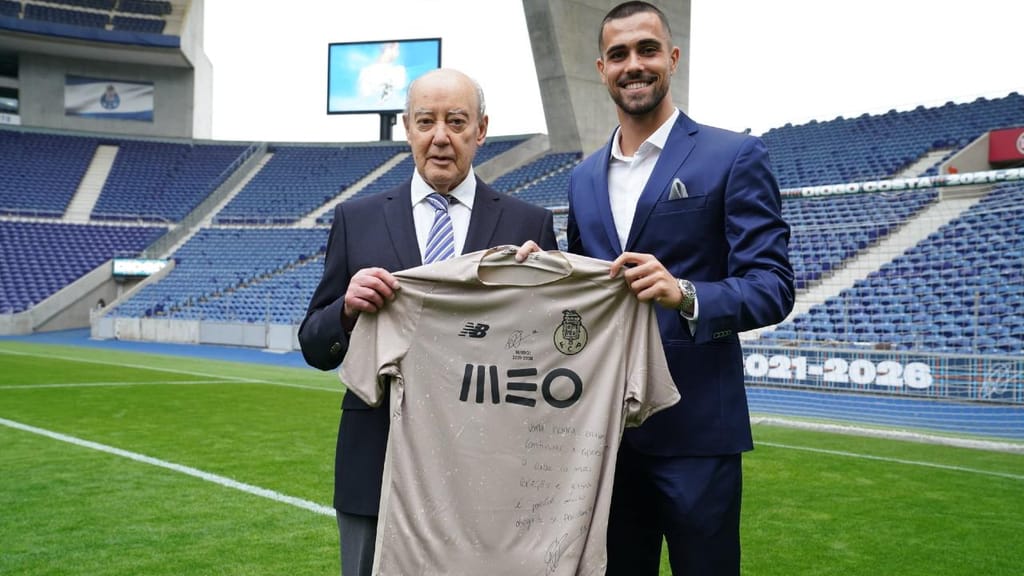 Diogo Costa renovou com o FC Porto