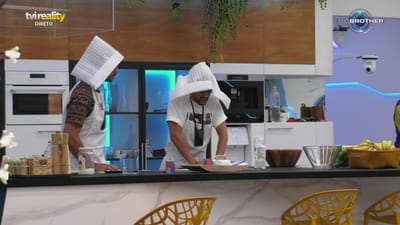 João ensina Bruno a fazer pão - Big Brother