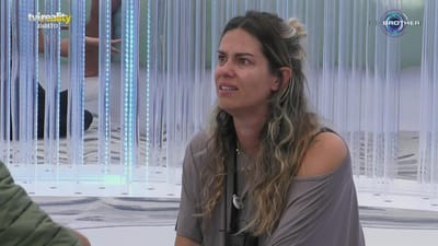 Ana Barbosa em lágrimas: «Não quero que fales assim comigo!» - Big Brother