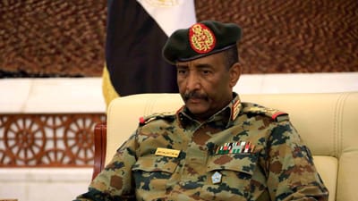 Militares levantam prisão domiciliária do primeiro-ministro do Sudão - TVI