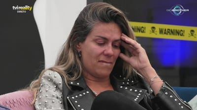 Ana Barbosa mostra-se perturbada com tema de abuso sexual - Big Brother