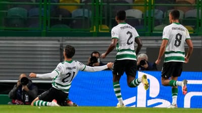 Noite perfeita em Alvalade: Paulinho volta a sorrir, Sporting goleia Besiktas e iguala Dortmund - TVI