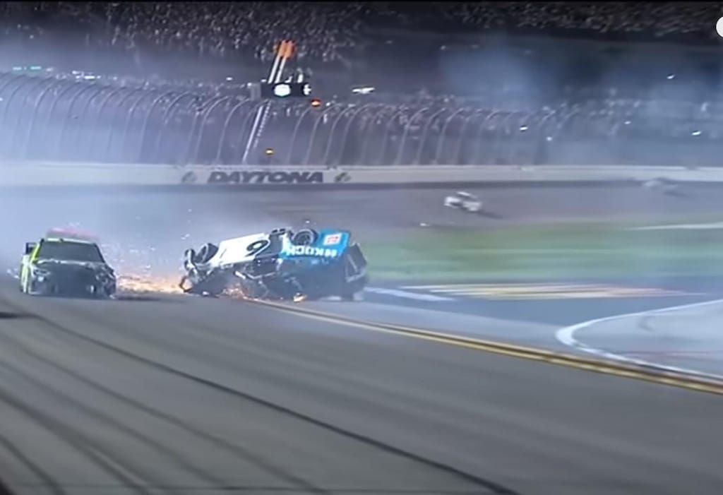 Acidente de Ryan Newman em Daytona (captura YouTube)