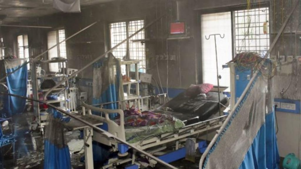 Incêndio em hospital na Índia