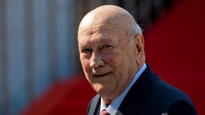 Morreu FW de Klerk, o último presidente da África do Sul segregada - TVI