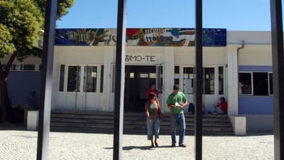 Detetada Legionella na Escola Artística António Arroio. Direção diz não ser "motivo de alarme" - TVI