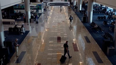 Disparo acidental de arma gera o caos no aeroporto mais movimentado do mundo - TVI