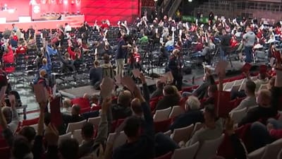 VÍDEO: Assembleia Geral do Bayern Munique termina em apupos e caos - TVI