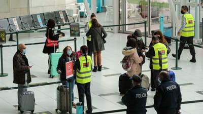 Aeroportos de Lisboa, Porto, Faro e Funchal com mais de 2.000 vagas. Saiba o que pode fazer para se candidatar - TVI