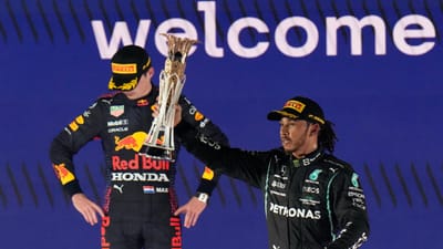 Verstappen abandonou pódio: «Não havia champanhe» - TVI