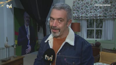Elenco «Festa é Festa» reage à conquista do prémio Áquila de «Melhor Telenovela» - TVI