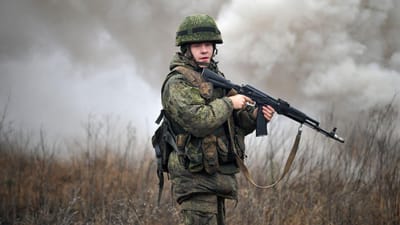 EUA começam a enviar ajuda militar adicional para a Ucrânia - TVI