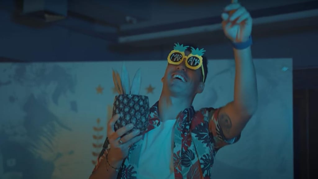 Luis Suárez no videoclipe de «Nunca Más»