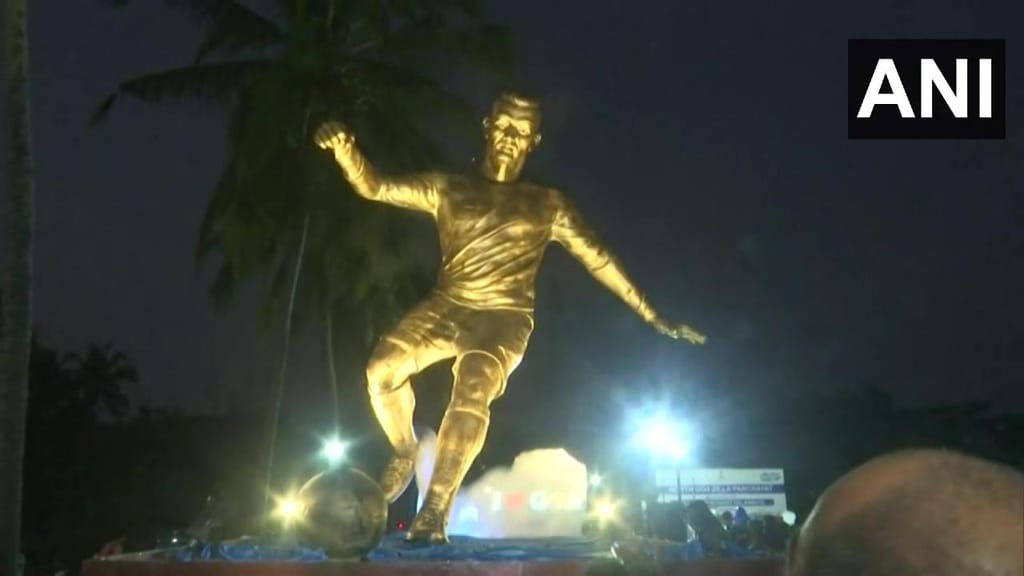 Estátua de Ronaldo em Goa