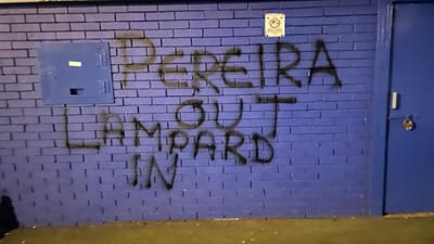 Adeptos do Everton protestam contra possível chegada de Vítor Pereira - TVI