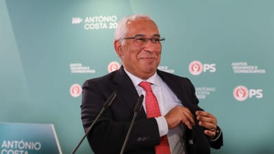 Costa pede desculpa a emigrantes pela necessidade de repetir eleições legislativas - TVI