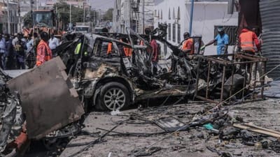 Atentado em restaurante popular na Somália faz 14 mortos - TVI