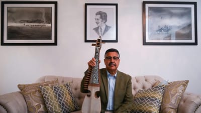 Ahmad Naser Sarmast luta pelo regresso da música ao Afeganistão e conta com a nova geração para deitar os talibãs no "caixote do lixo" da história - TVI