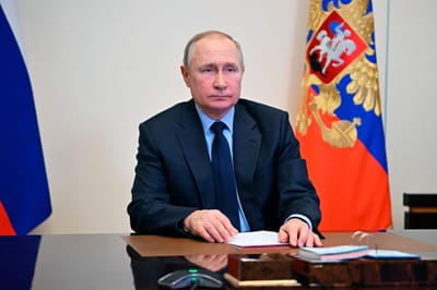 Rússia exige pagamentos pelo gás em rublos como retaliação das sanções ocidentais - TVI