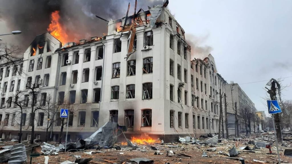 Guerra na Ucrânia: Kharkiv (créditos: State Emergency Service of Ukraine / Handout / Anadolu Agency via Getty Images)
