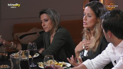 Sara Aleixo esclarece os colegas sobre o seu problema de saúde - Big Brother