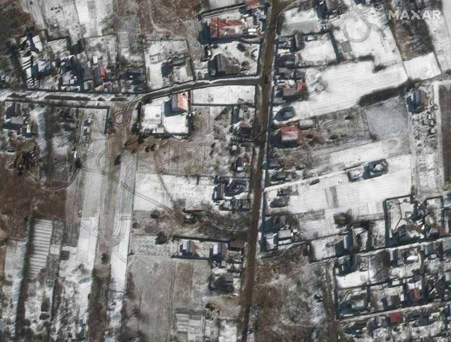 Coluna militar russa nos arredores de Kiev 