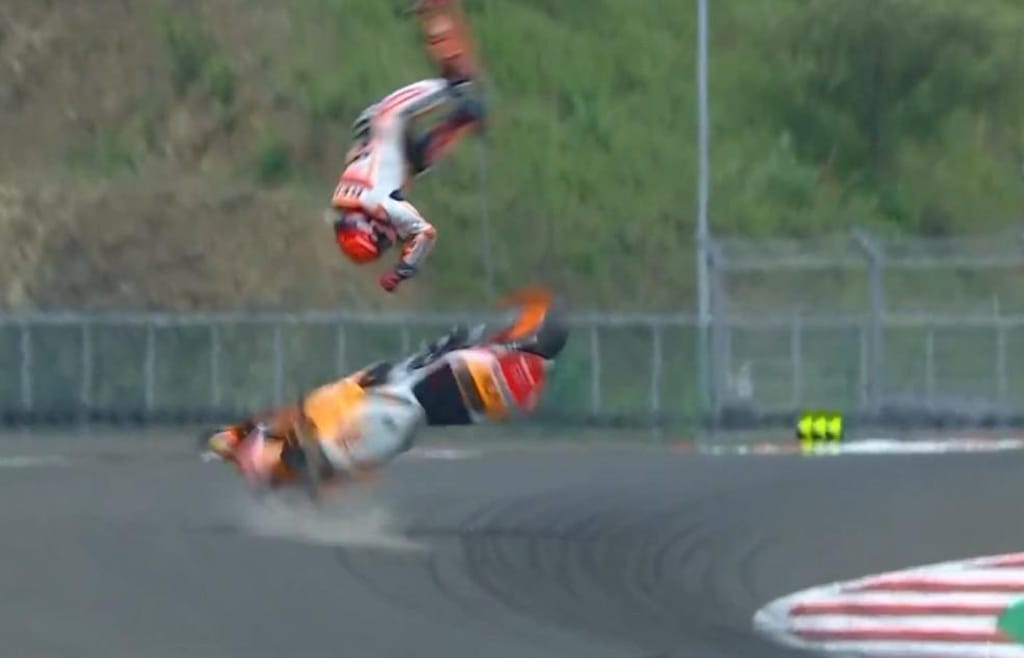 Acidente de Marc Márquez (captura YouTube MotoGP)
